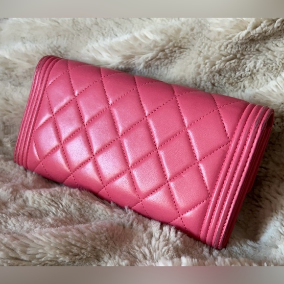 Chanel | Women’s Pink Lambskin Diamond Quilted Boy Flap Long Leather Wallet Lux - Picture 12 of 17